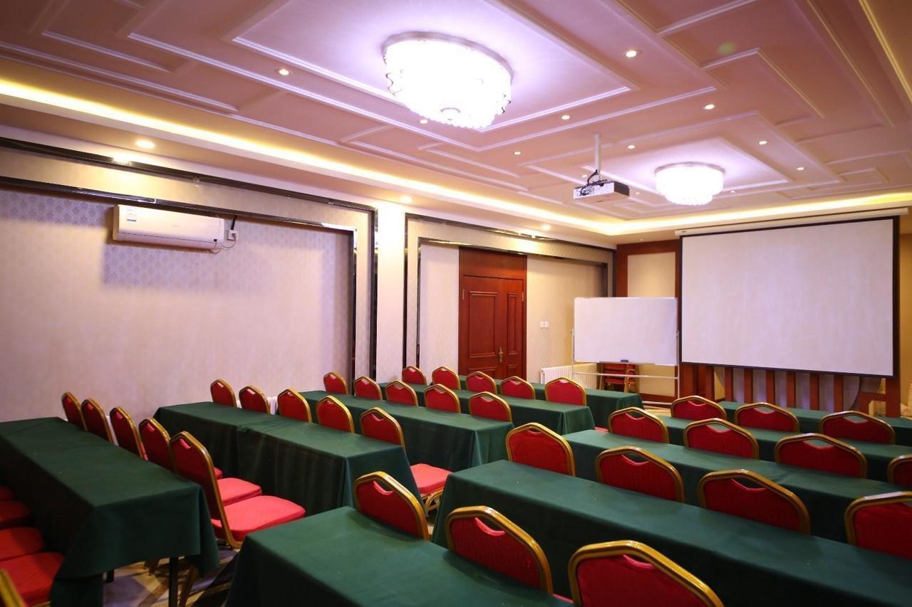 Chonpines Hotel Changchun Exterior photo