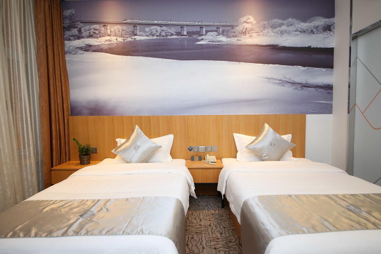 Chonpines Hotel Changchun Exterior photo