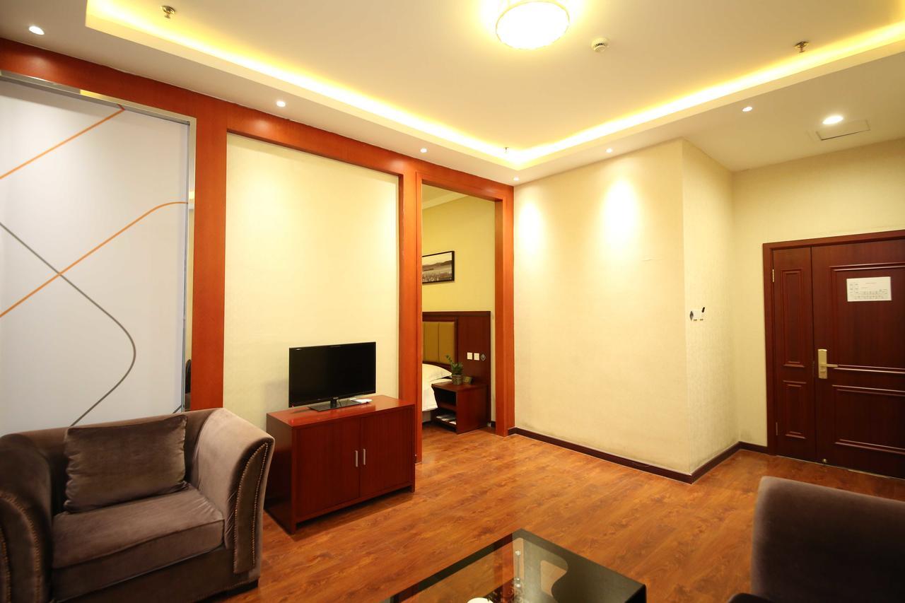 Chonpines Hotel Changchun Exterior photo