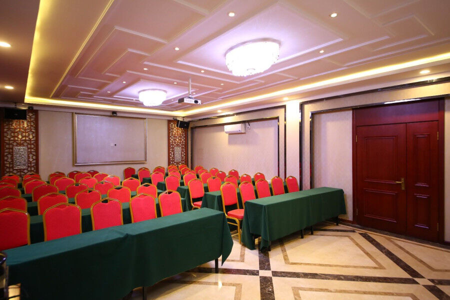 Chonpines Hotel Changchun Exterior photo